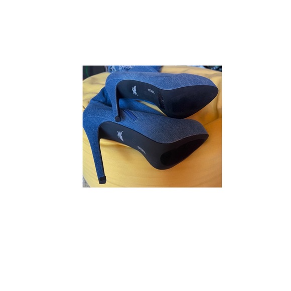 Sexy Thigh High Knee Booth - Picture 2 of 2